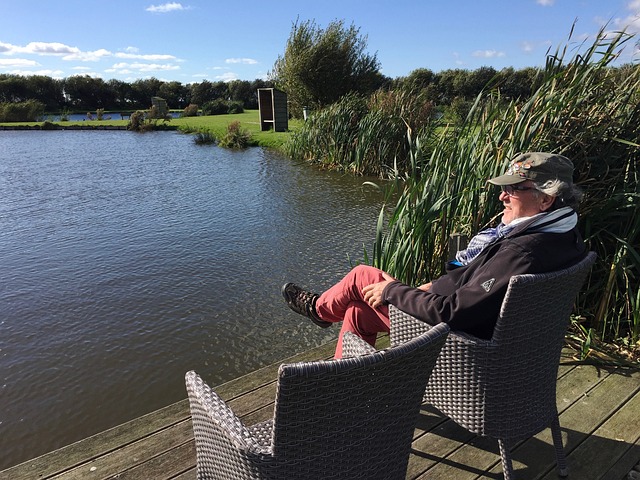 包括诋毁对 包括诋毁对